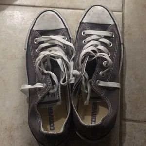 Grey converse